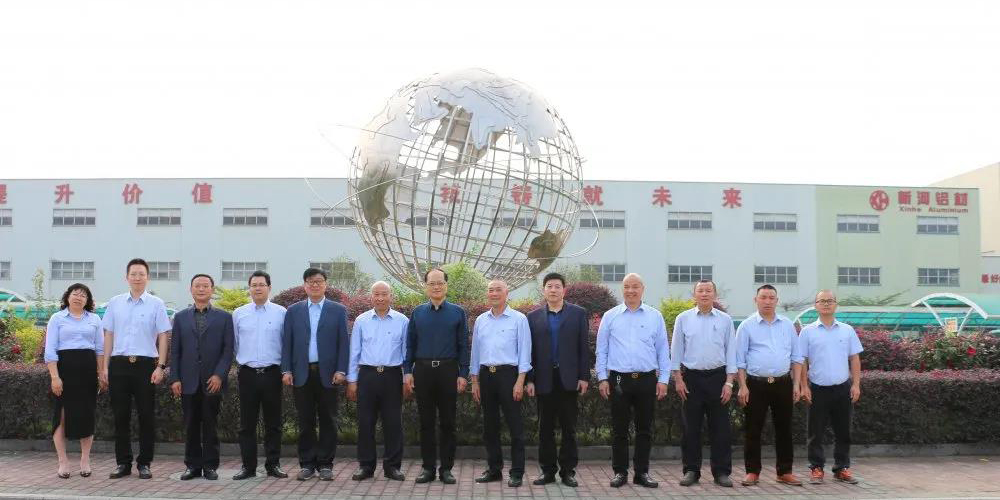中国建筑金属结构协会领导莅临新河考察指导